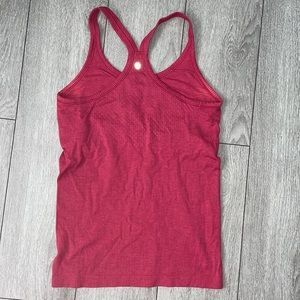 Lululemon top